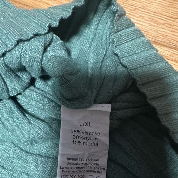101Idees Green Turtleneck Sweater Size L/XL - Picture 5 of 8